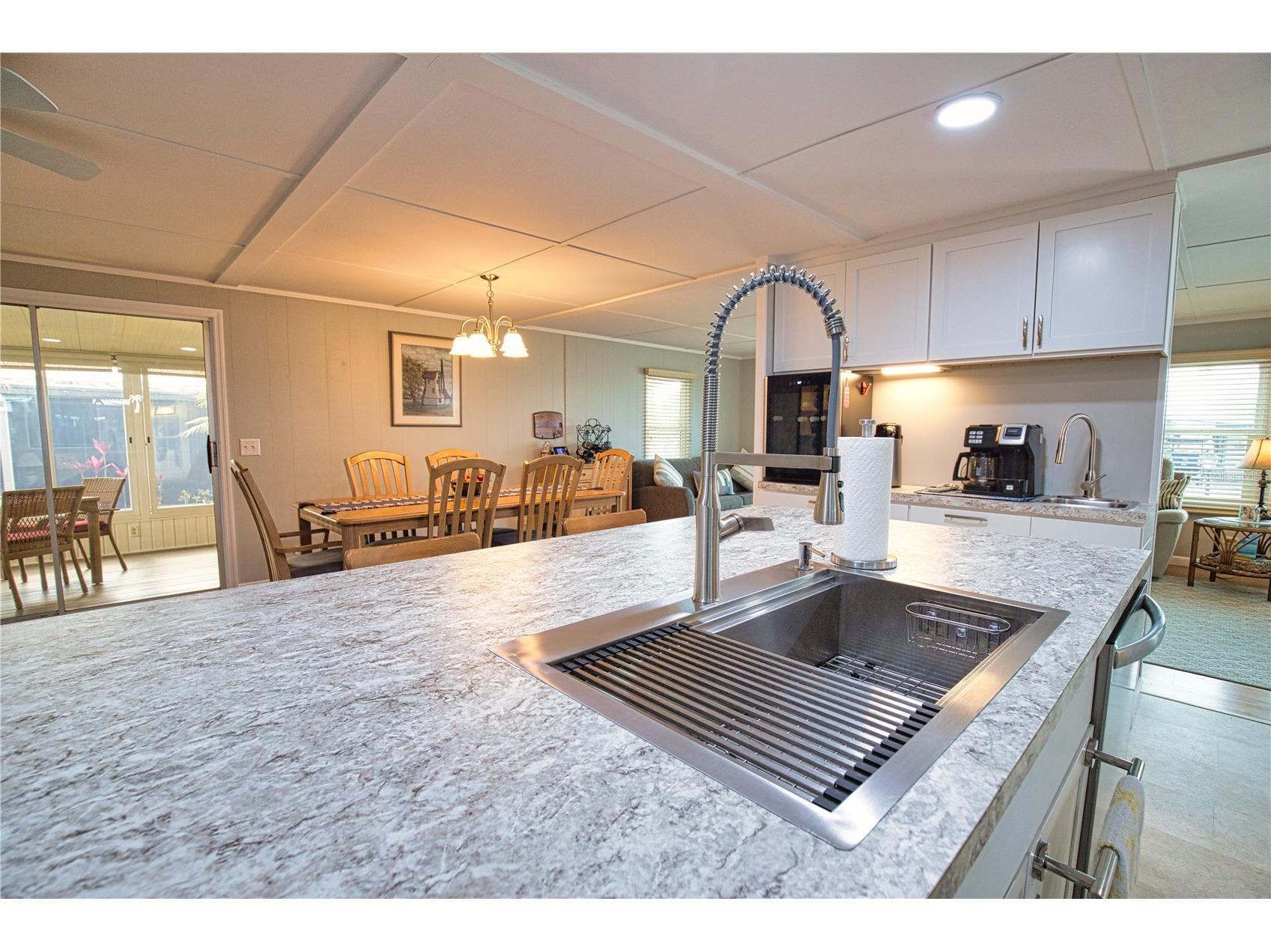 674 El Tango North Port FL 34287 TB8466195 image16