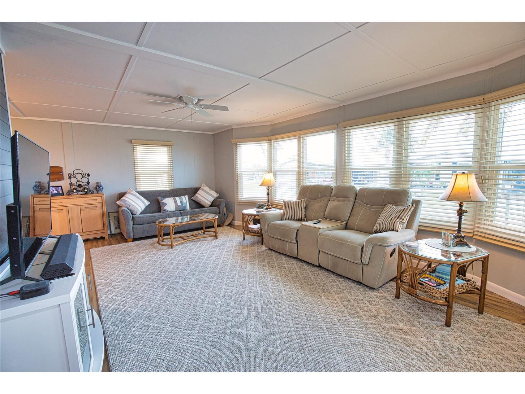 674 El Tango North Port FL 34287 TB8466195 image24