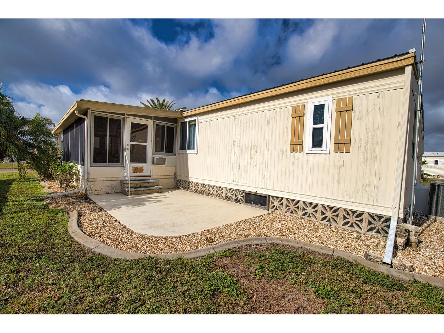 674 El Tango North Port FL 34287 TB8466195 image49