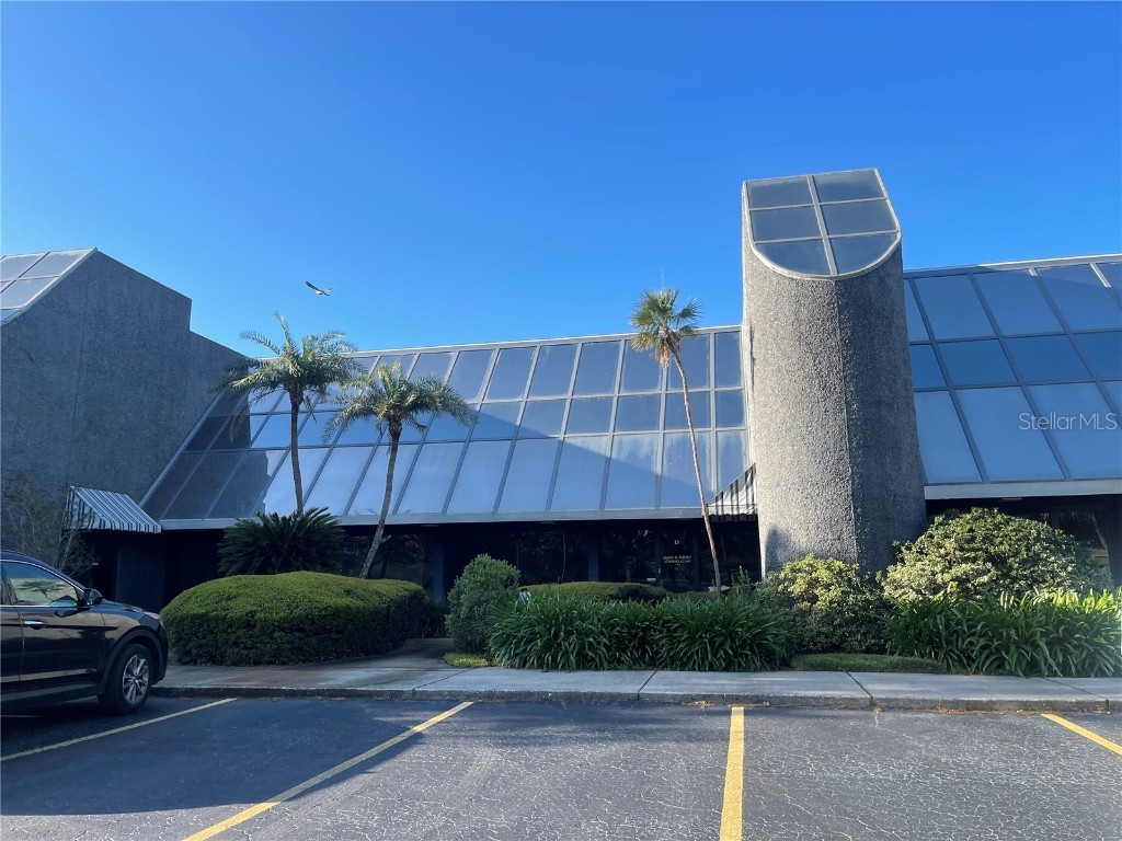 6740 Crosswinds Drive N #C Saint Petersburg FL 33710 U8196188 image1