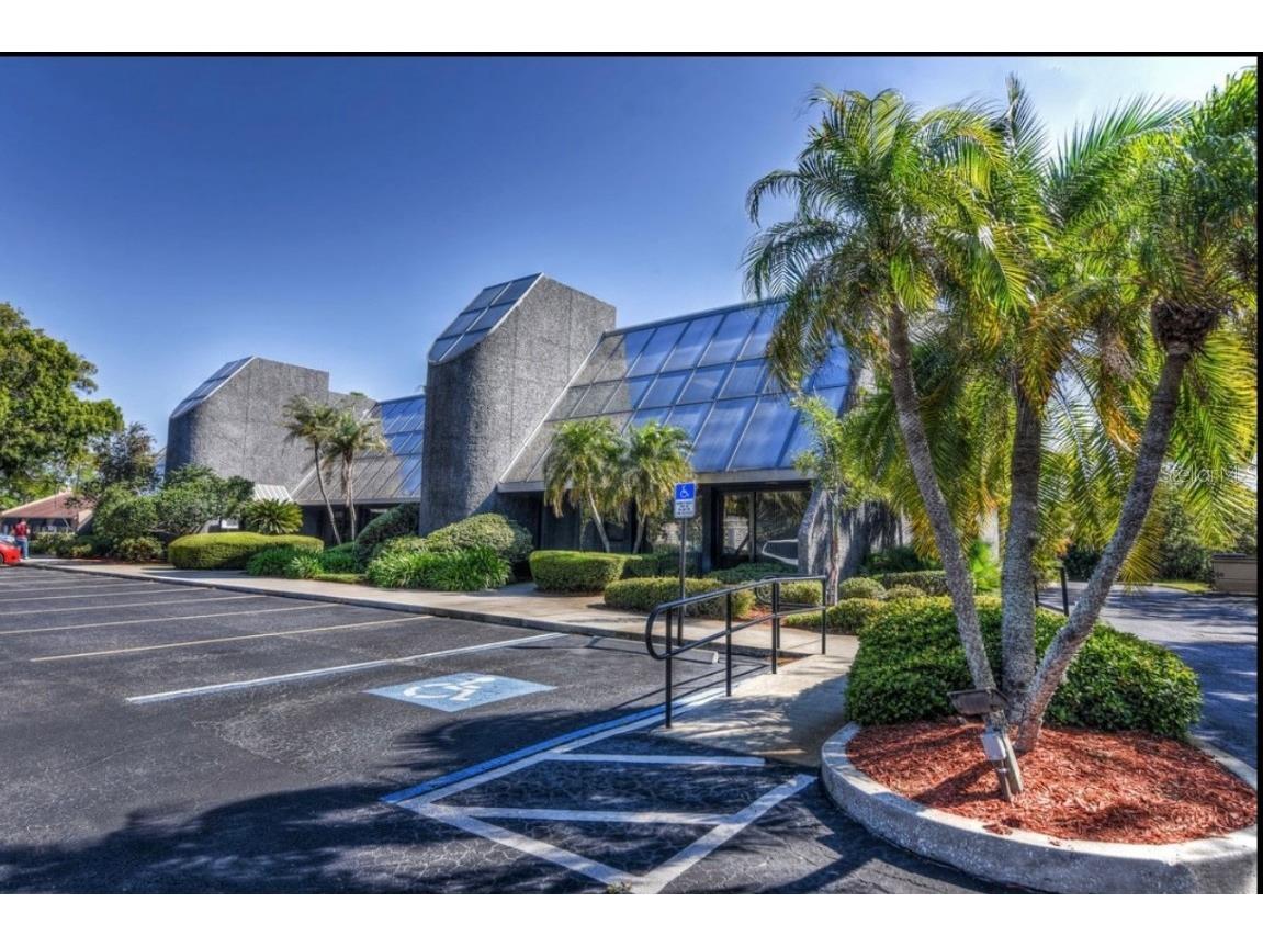 6740 Crosswinds Drive #K Saint Petersburg FL 33710 J991001 image1