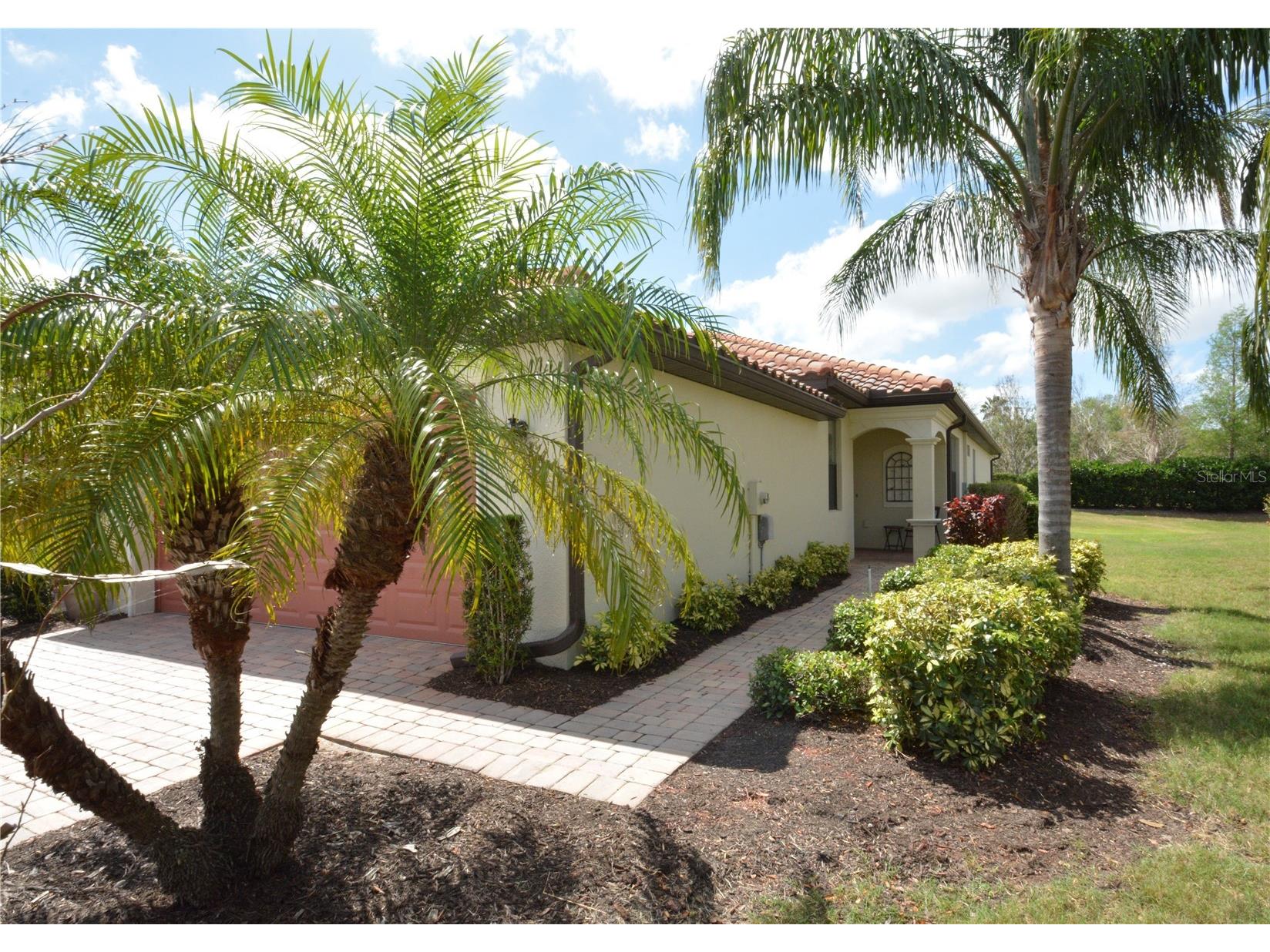 6740 Willowshire Way Bradenton FL 34212 A4648126 image1