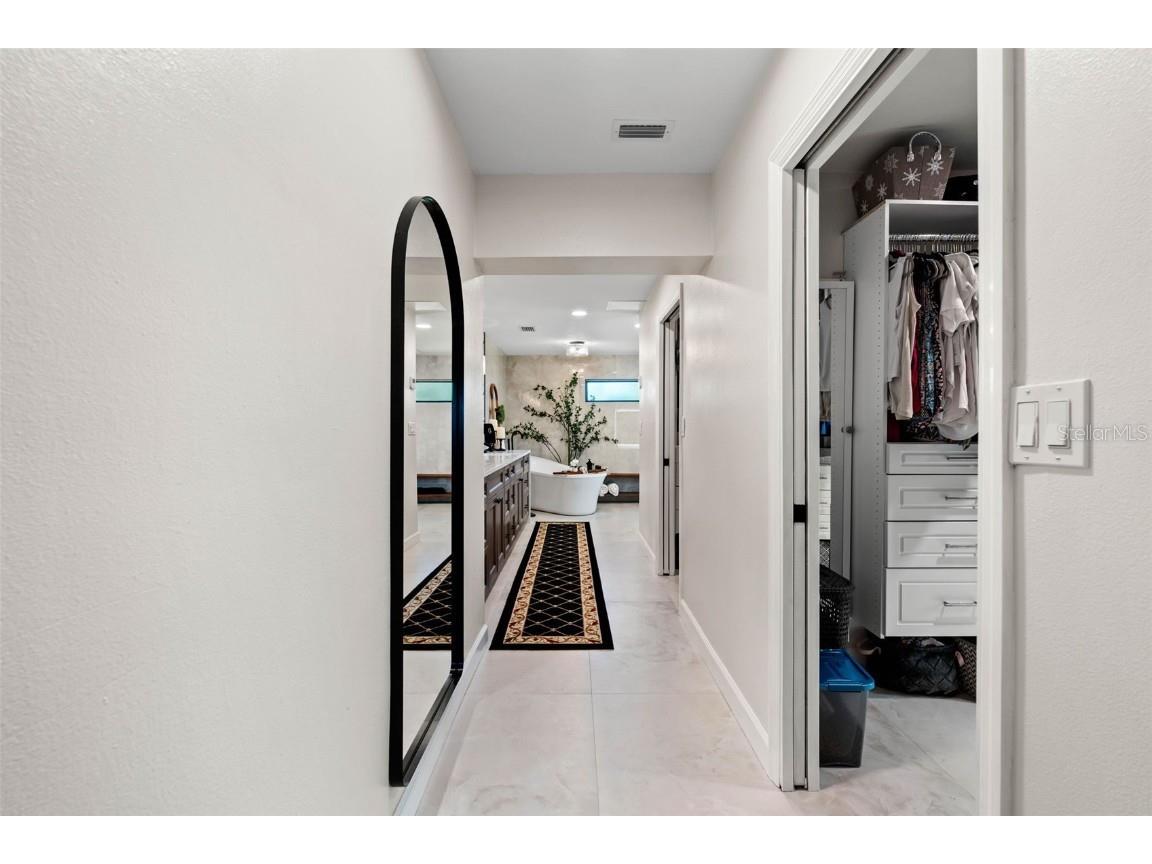 6742 Tequesta Drive Seminole FL 33777 TB8449591 image18