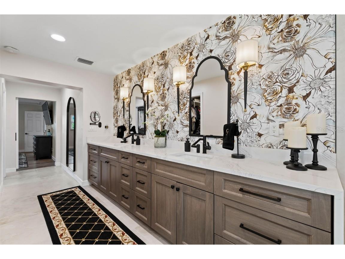 6742 Tequesta Drive Seminole FL 33777 TB8449591 image20