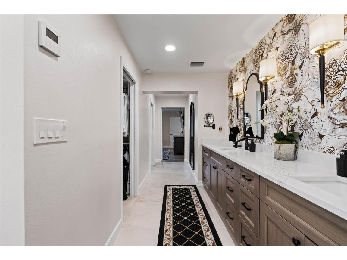 6742 Tequesta Drive Seminole FL 33777 TB8449591 image77