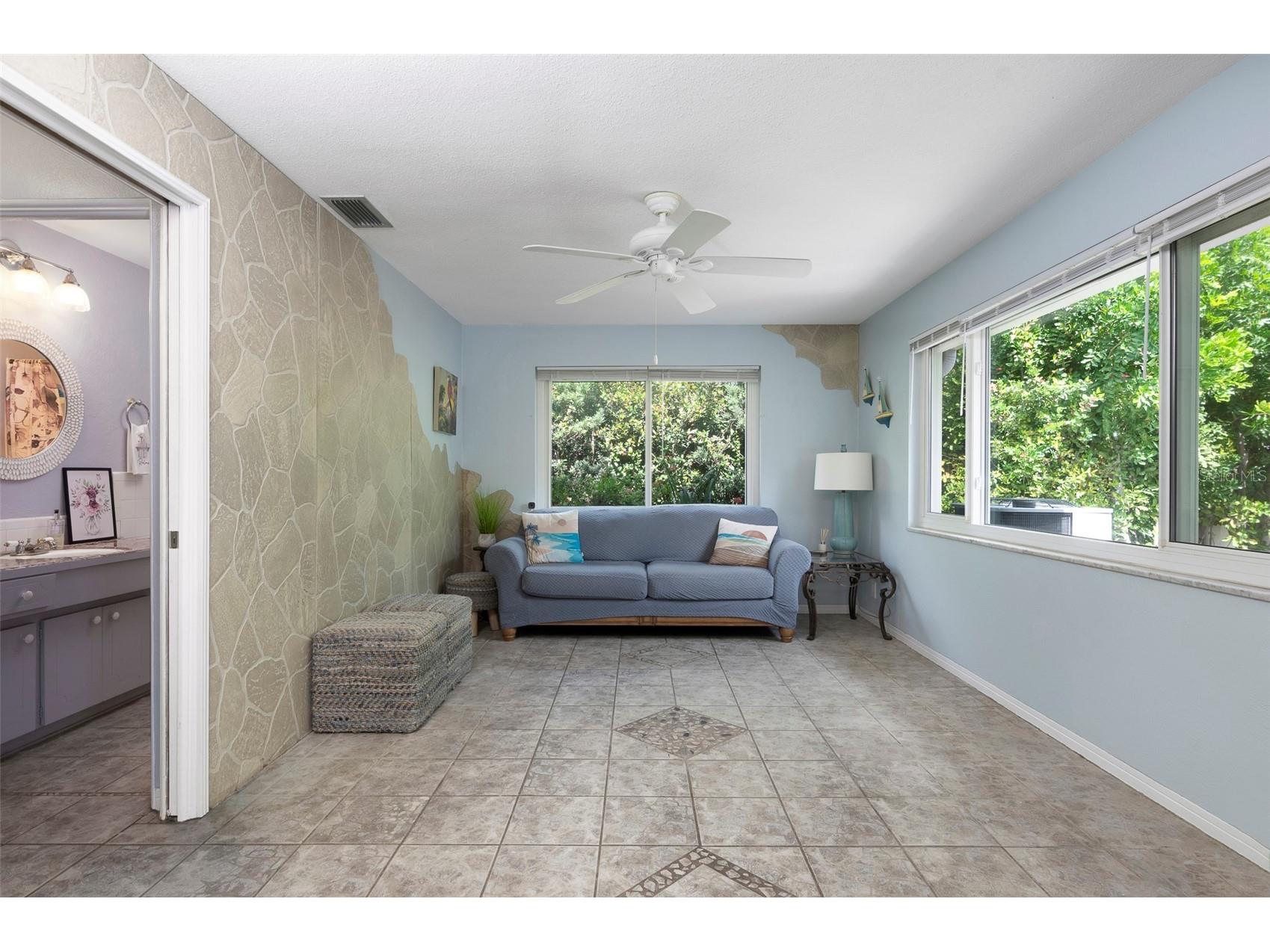 6743 16th Avenue N Saint Petersburg FL 33710 TB8511424 image18