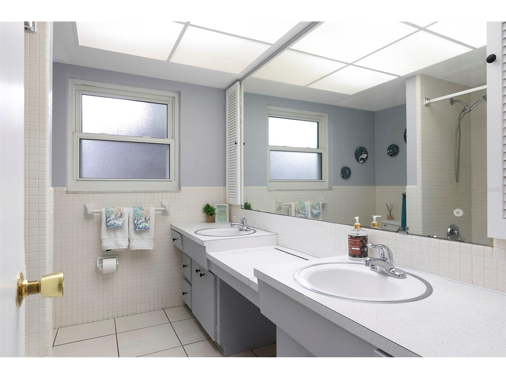 6743 16th Avenue N Saint Petersburg FL 33710 TB8511424 image22