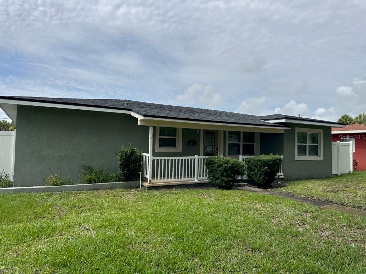 6743 Burlington Avenue N Saint Petersburg FL 33710 TB8513326 image1