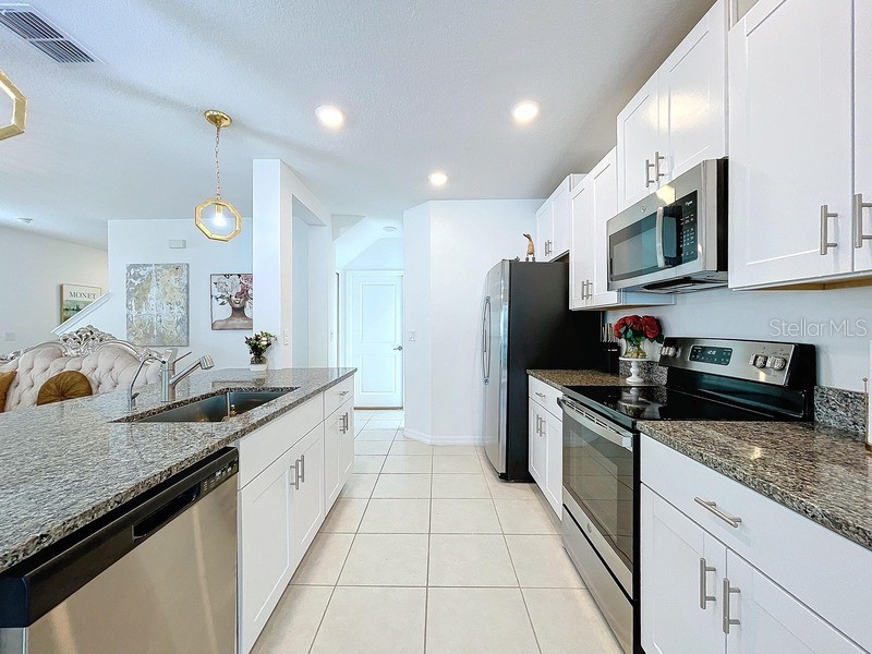 6744 Back Forty Loop Zephyrhills FL 33541 O6350743 image7