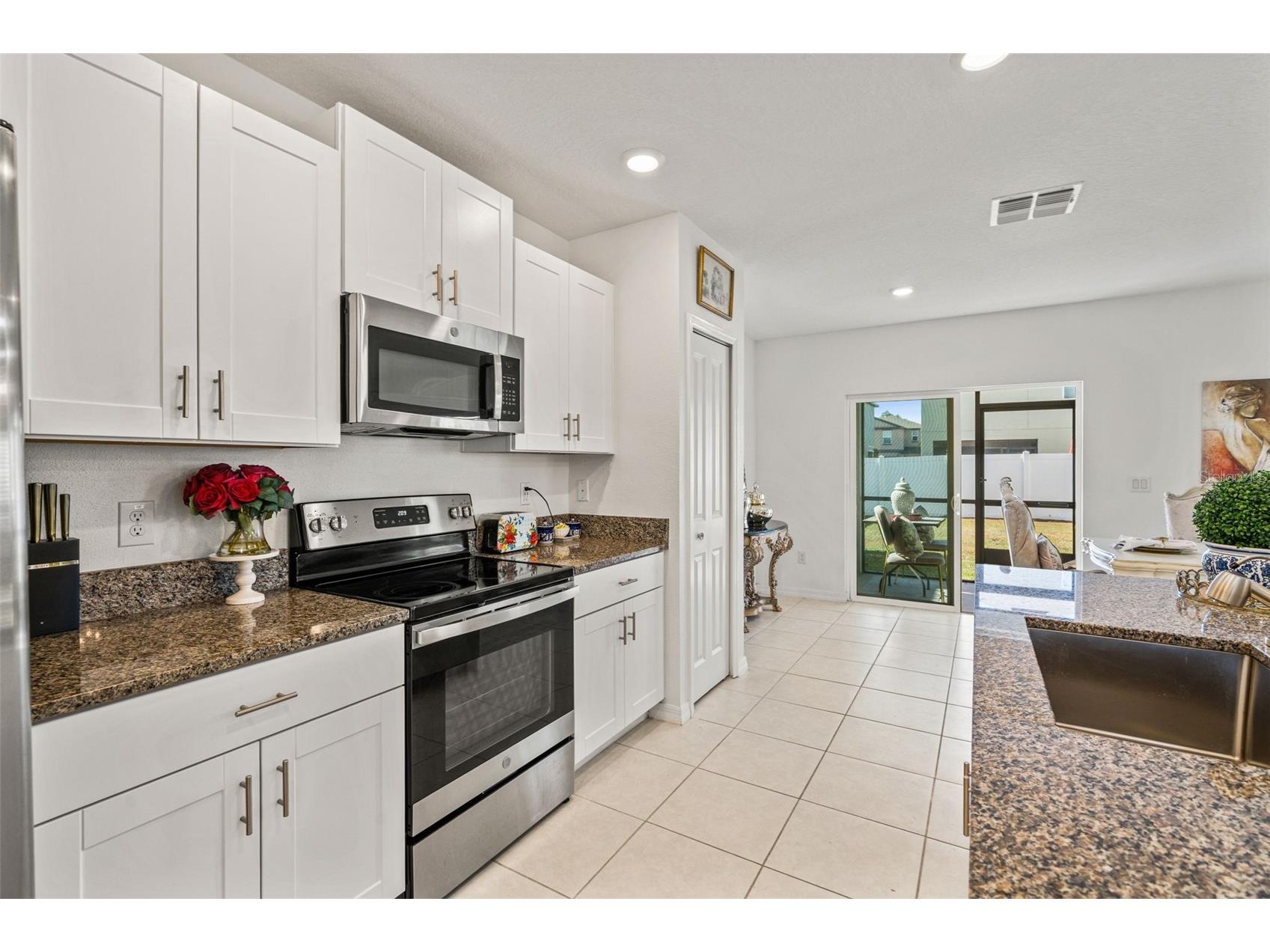 6744 Back Forty Loop Zephyrhills FL 33541 W7882278 image7