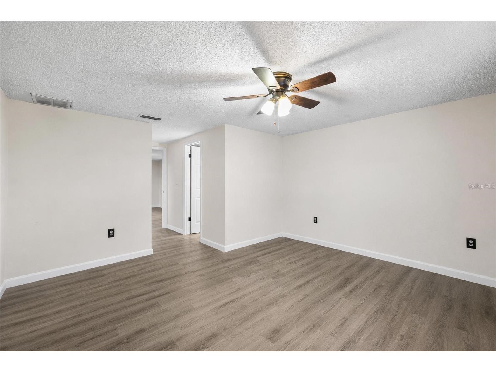 6744 Greenwich Avenue New Port Richey FL 34653 TB8493492 image13