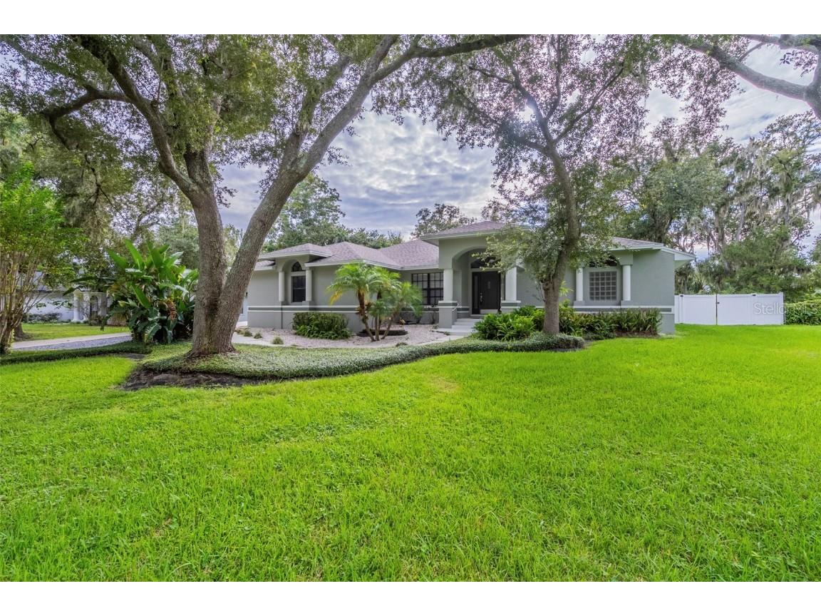 6745 Forestwood Dr W Lakeland FL 33811 TB8427307 image1