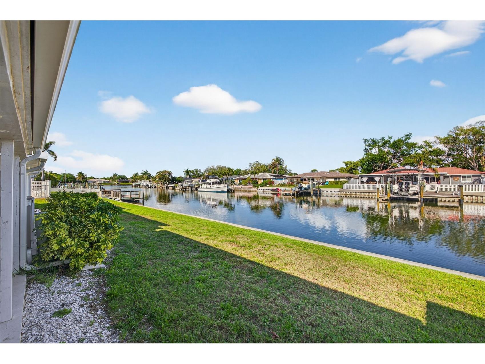 6747 Cape Hatteras Way NE #3 Saint Petersburg FL 33702 TB8493977 image30
