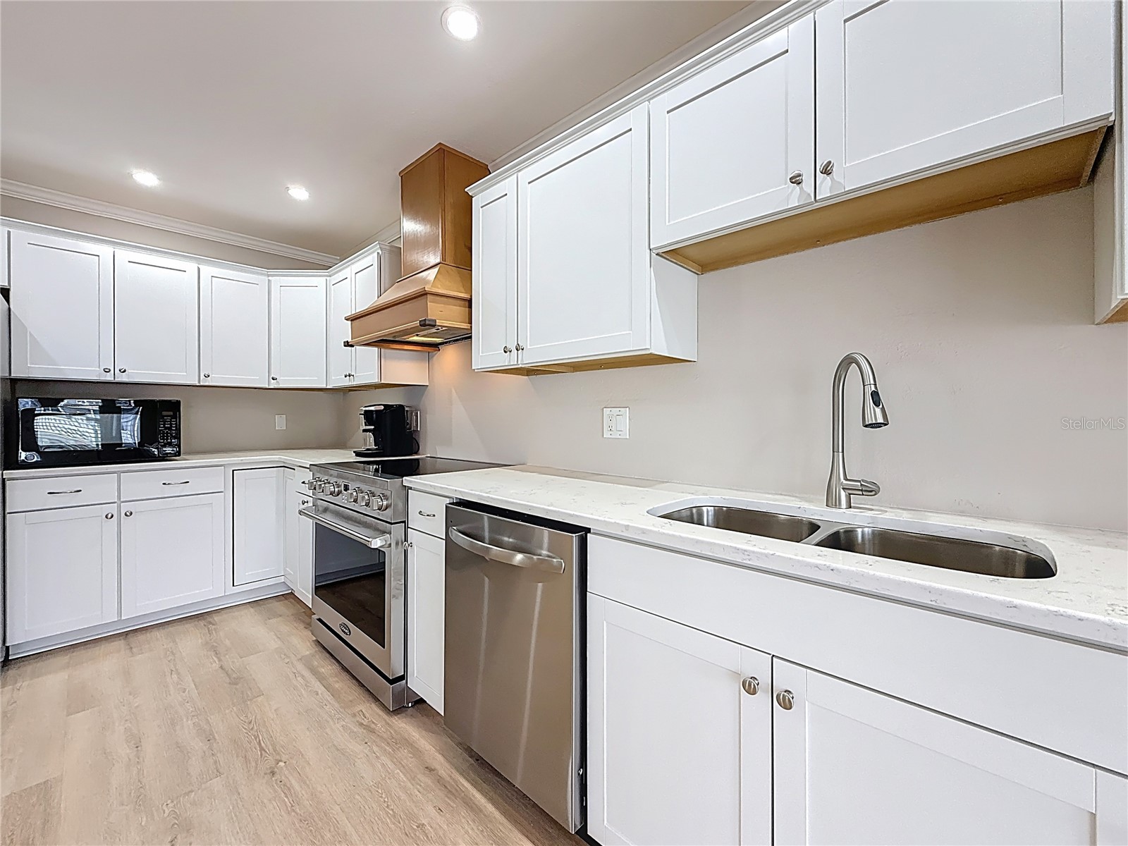 6747 Cape Hatteras Way NE #4 Saint Petersburg FL 33702 TB8473673 image11