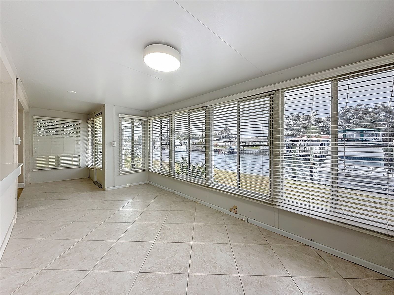 6747 Cape Hatteras Way NE #4 Saint Petersburg FL 33702 TB8473673 image34