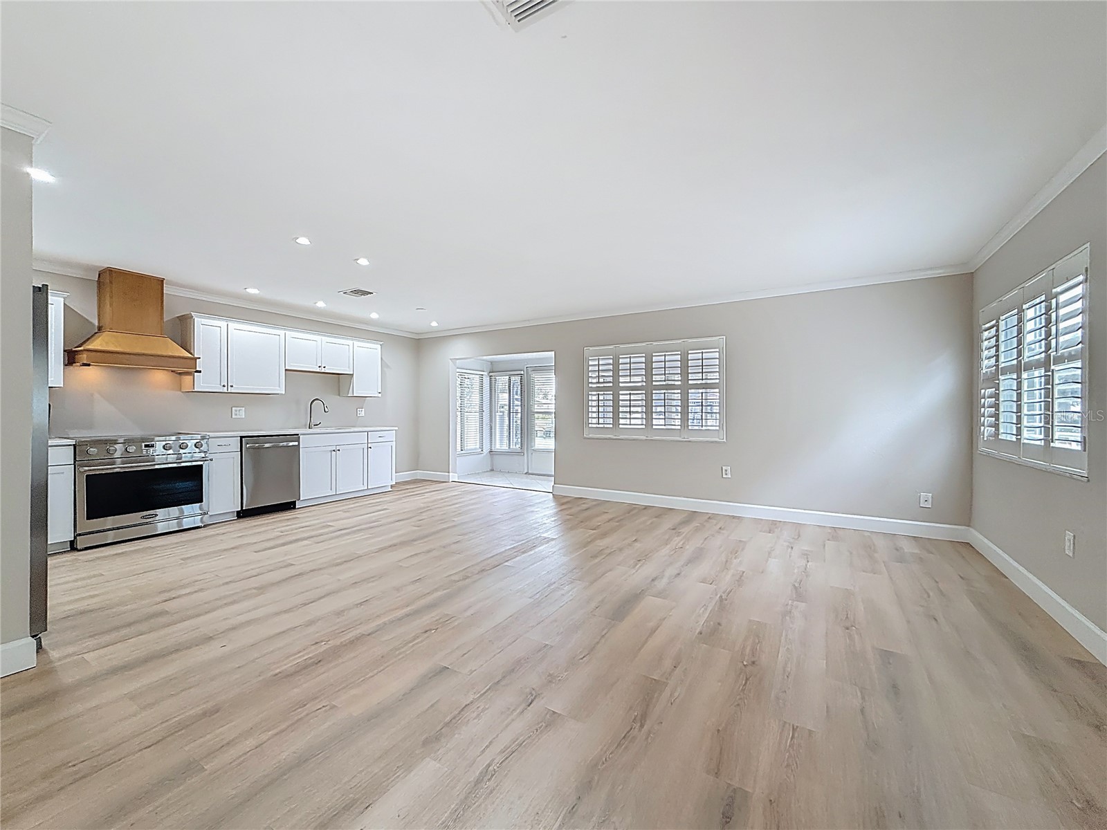 6747 Cape Hatteras Way NE #4 Saint Petersburg FL 33702 TB8473673 image5