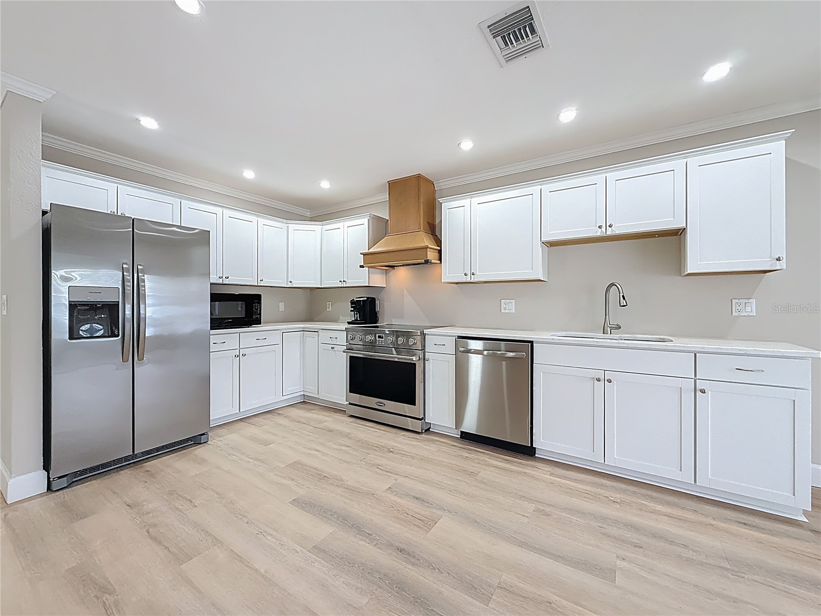 6747 Cape Hatteras Way NE #4 Saint Petersburg FL 33702 TB8473673 image9