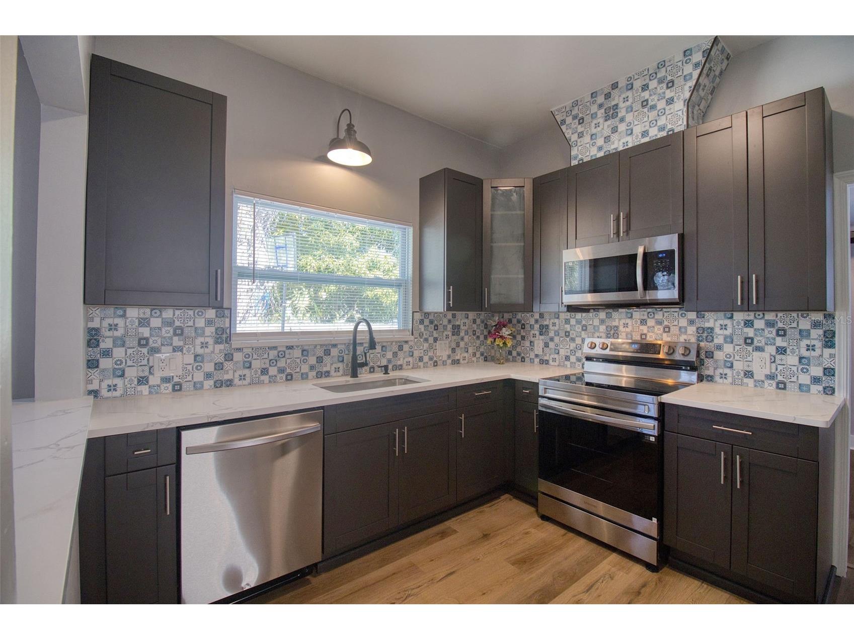 675 16th Avenue S #1 Saint Petersburg FL 33701 TB8488094 image15