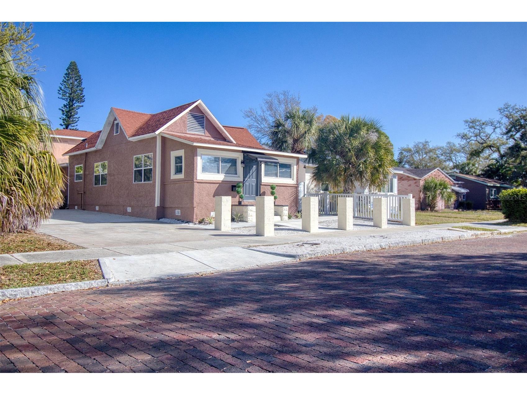 675 16th Avenue S #1 Saint Petersburg FL 33701 TB8488094 image2