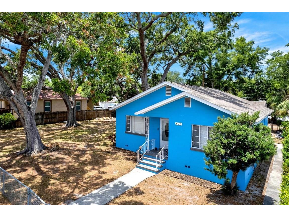 675 17th Avenue S Saint Petersburg FL 33701 U8246424 image1