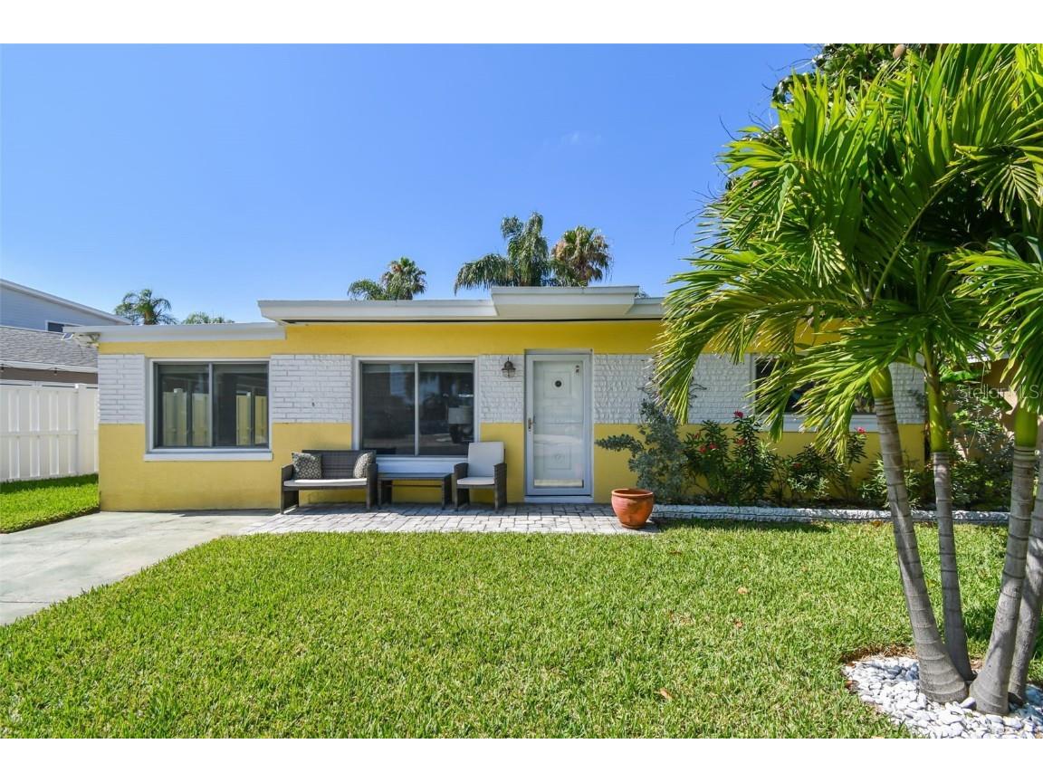 675 182nd Avenue E Redington Shores FL 33708 U8201275 image1