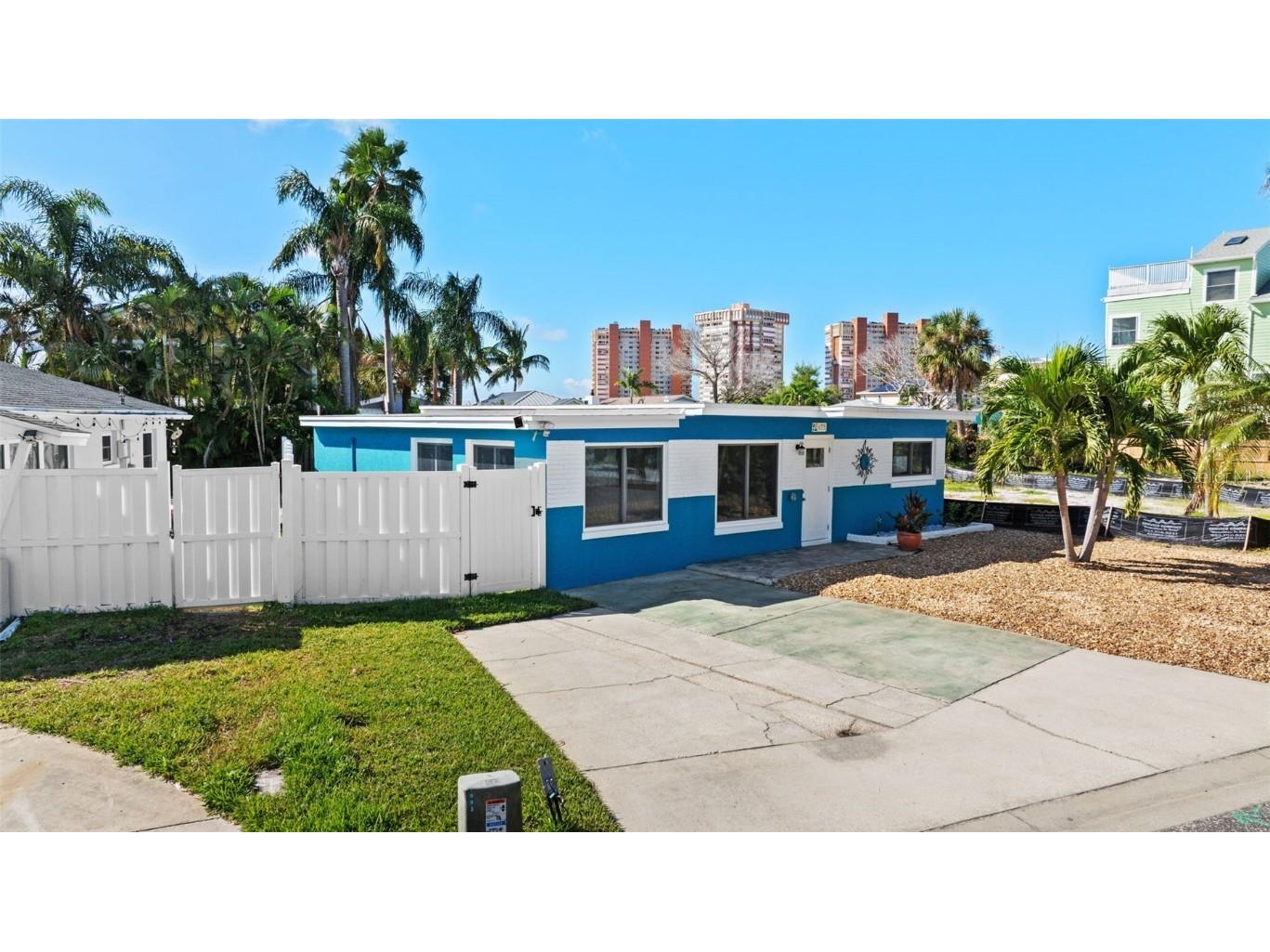 675 182nd Avenue E Redington Shores FL 33708 TB8443654 image7