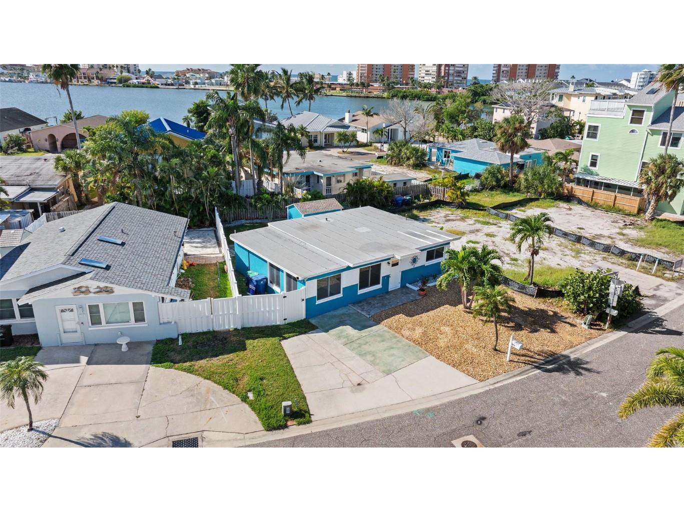 675 182nd Avenue E Redington Shores FL 33708 TB8443654 image9