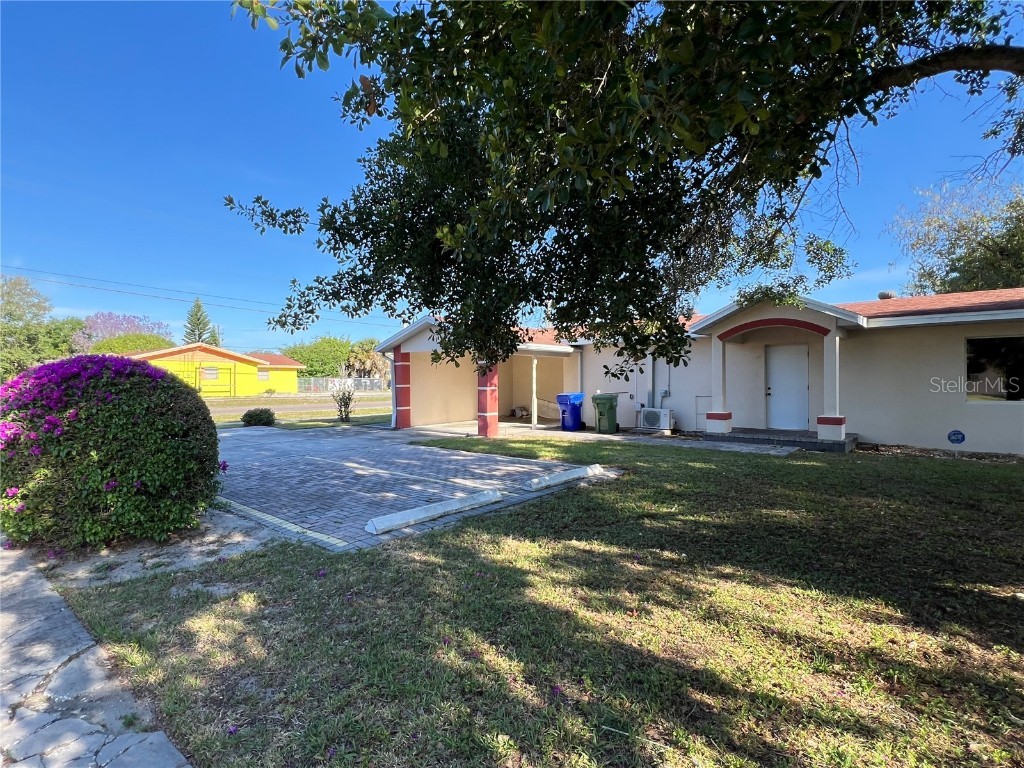 675 Avenue L SE Winter Haven FL 33880 P4930132 image1