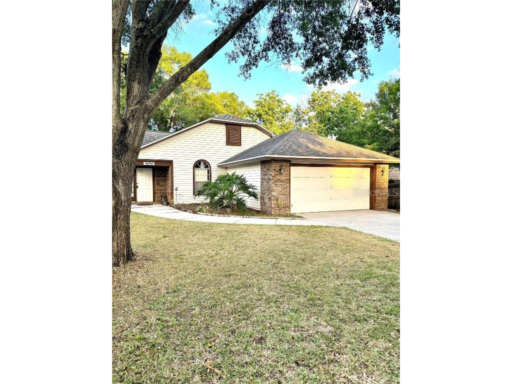 675 Charing Court Orlando FL 32835 O6195554 image1