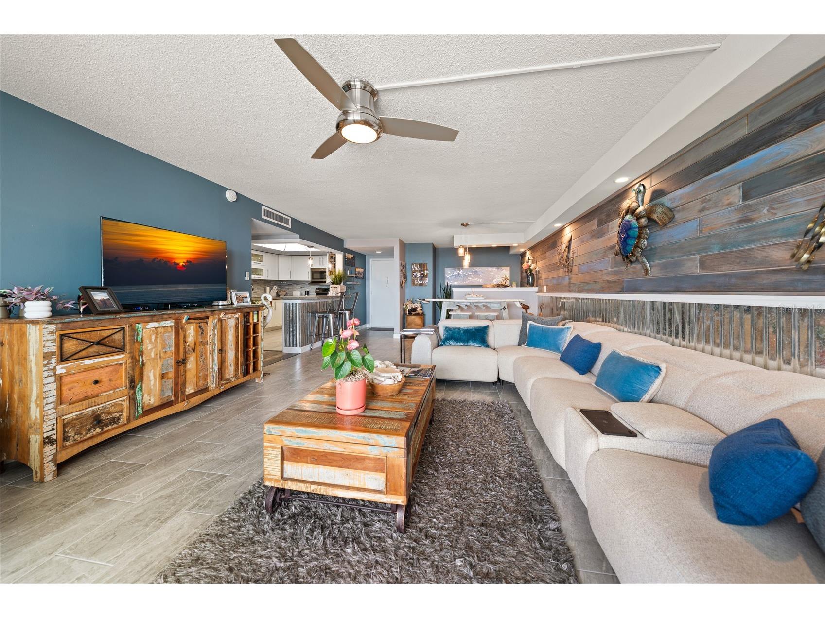 675 S Gulfview Boulevard #1108 Clearwater Beach FL 33767 - GULF OF MEXICO TB8521633 image4