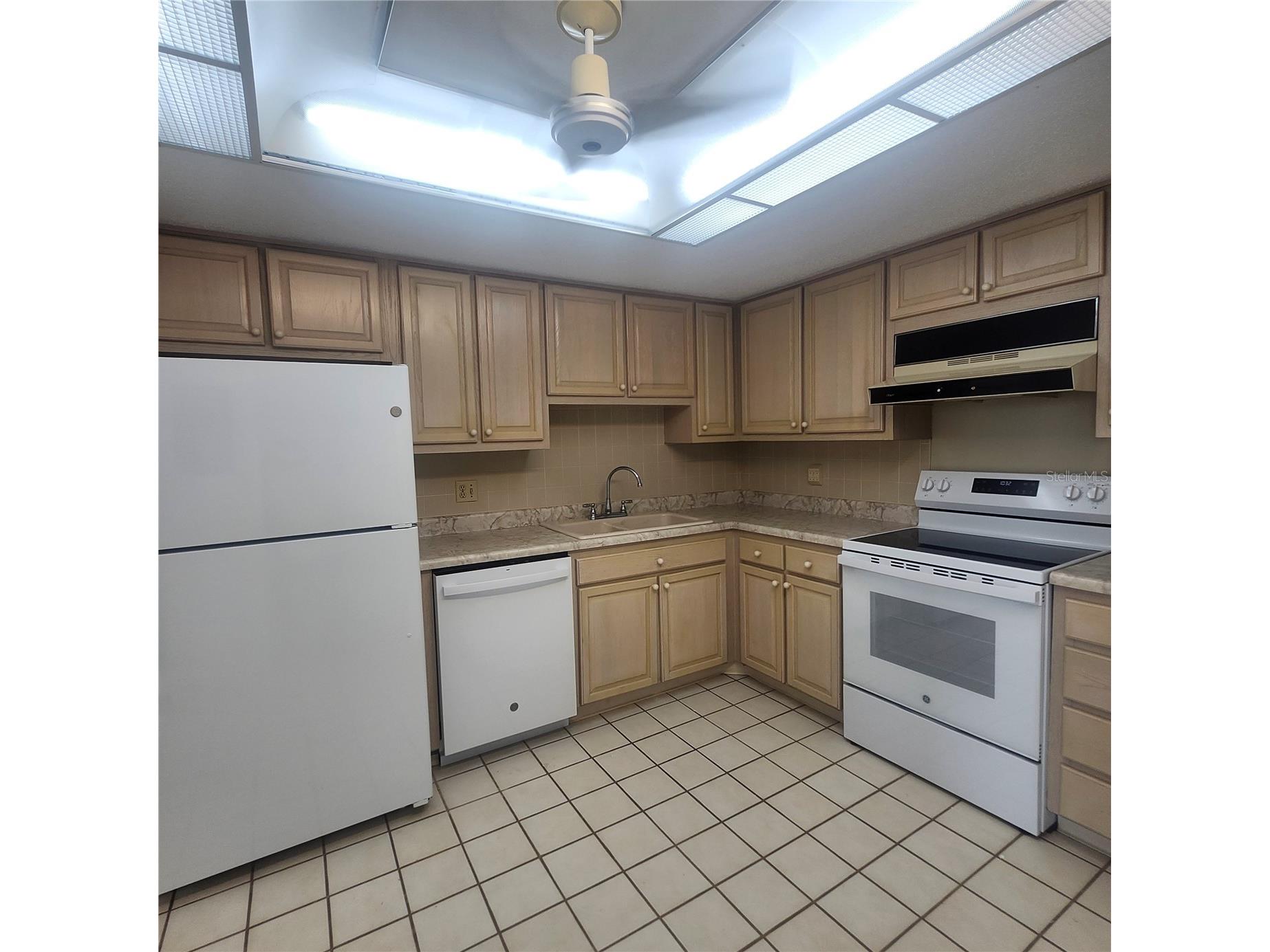 675 S Gulfview Boulevard #606 Clearwater Beach FL 33767 TB8519943 image18