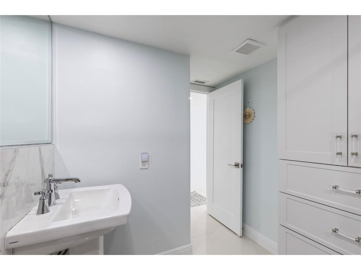 675 S Gulfview Boulevard #704 Clearwater FL 33767 - INTRACOASTAL TO GULF OF MEXICO TB8450487 image31