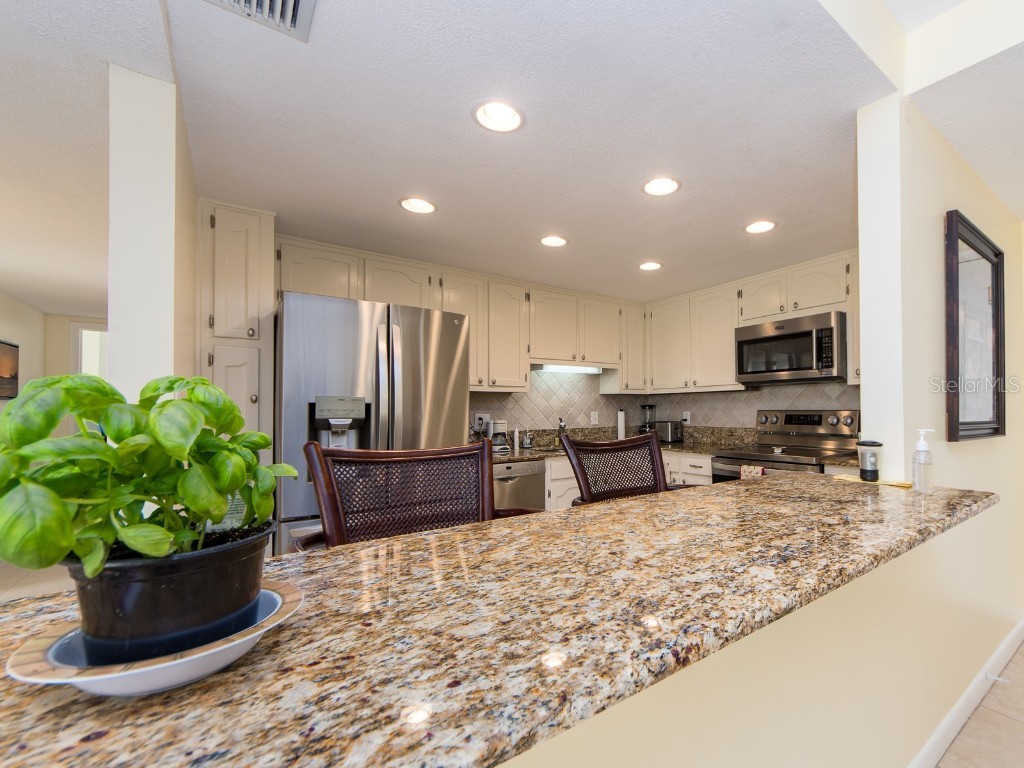 675 S Gulfview Boulevard #902 Clearwater Beach FL 33767 TB8359728 image11