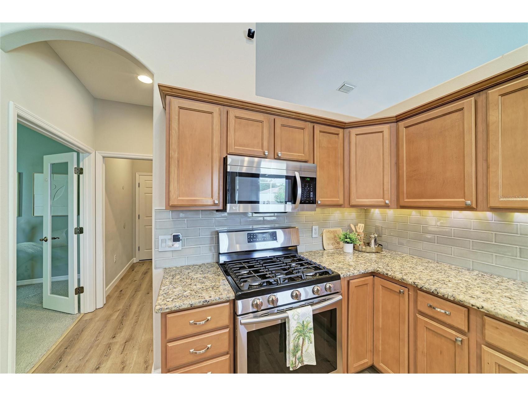 6750 64th Terrace E Bradenton FL 34203 A4695080 image12