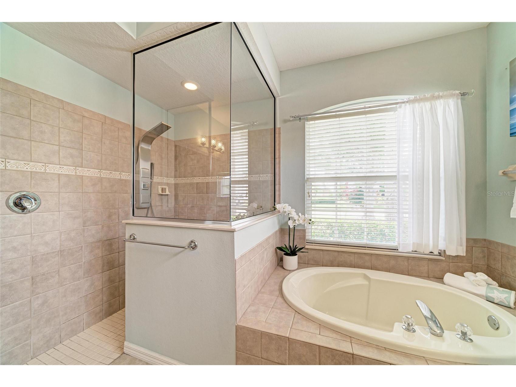 6750 64th Terrace E Bradenton FL 34203 A4695080 image25