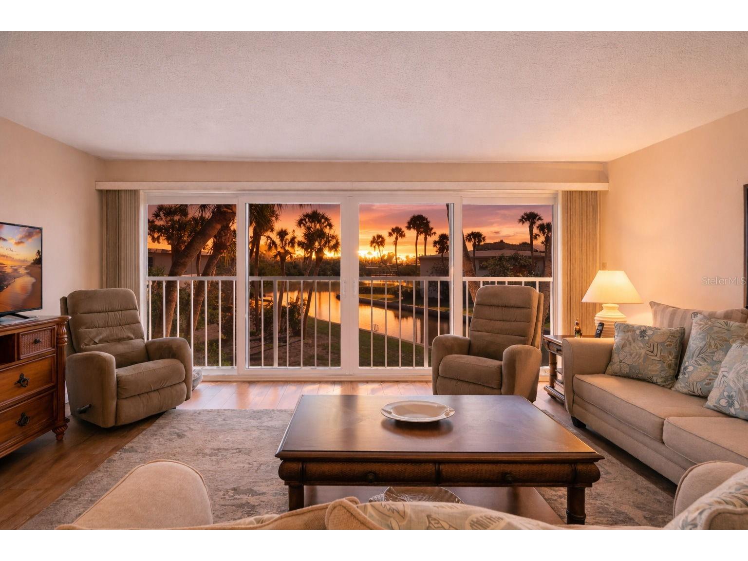 6750 Gulf Of Mexico Drive #152 Longboat Key FL 34228 - BISHOPS BAYOU TO SARASOTA BAY A4686698 image2