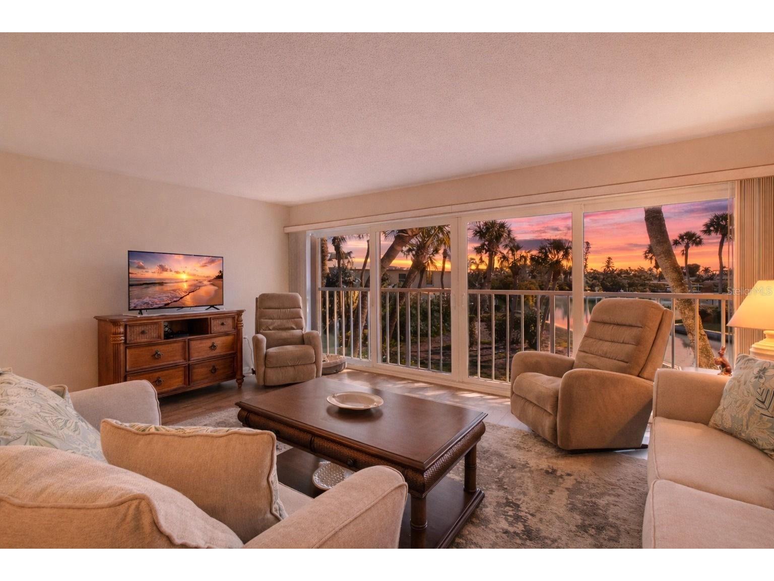 6750 Gulf Of Mexico Drive #152 Longboat Key FL 34228 - BISHOPS BAYOU TO SARASOTA BAY A4686698 image4
