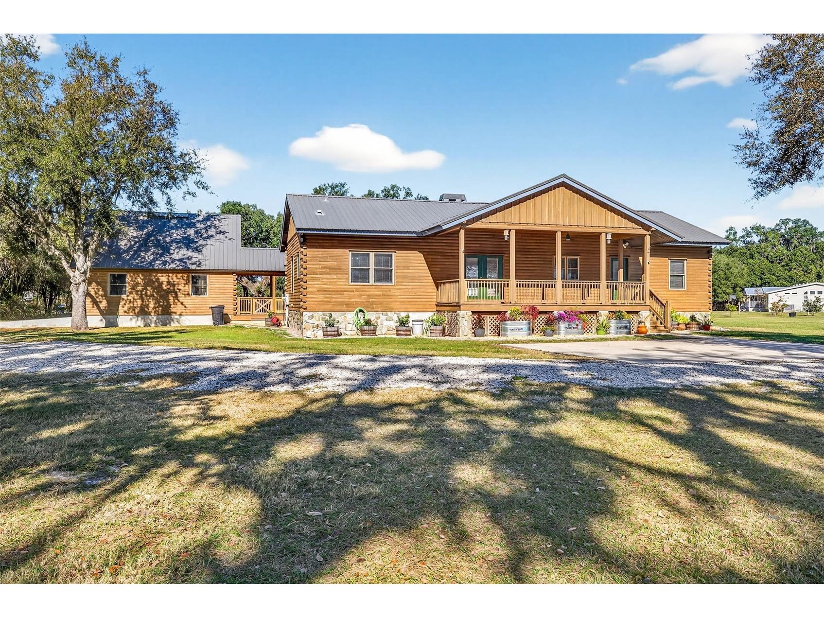 6750 Sutton Oaks Lane Zephyrhills FL 33541 TB8461931 image2