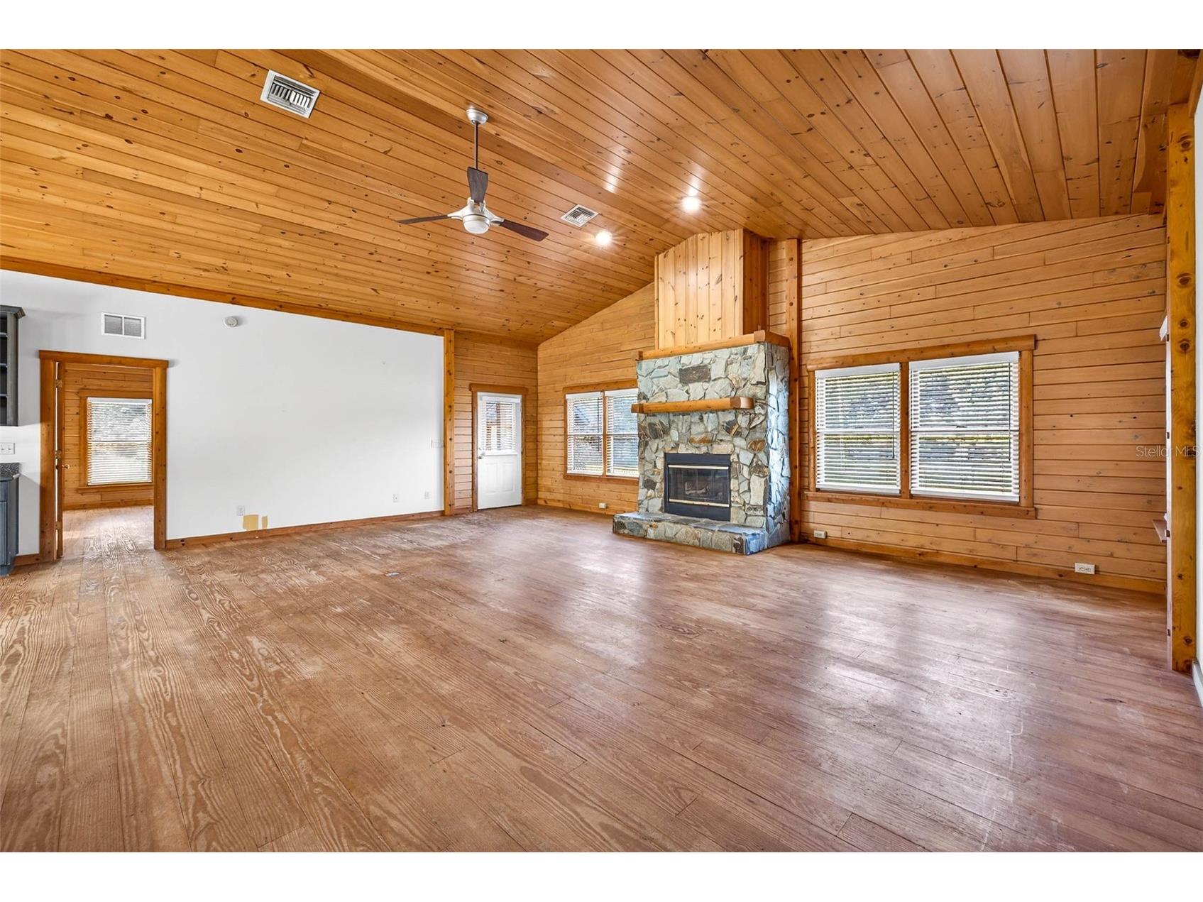 6750 Sutton Oaks Lane Zephyrhills FL 33541 TB8461931 image20