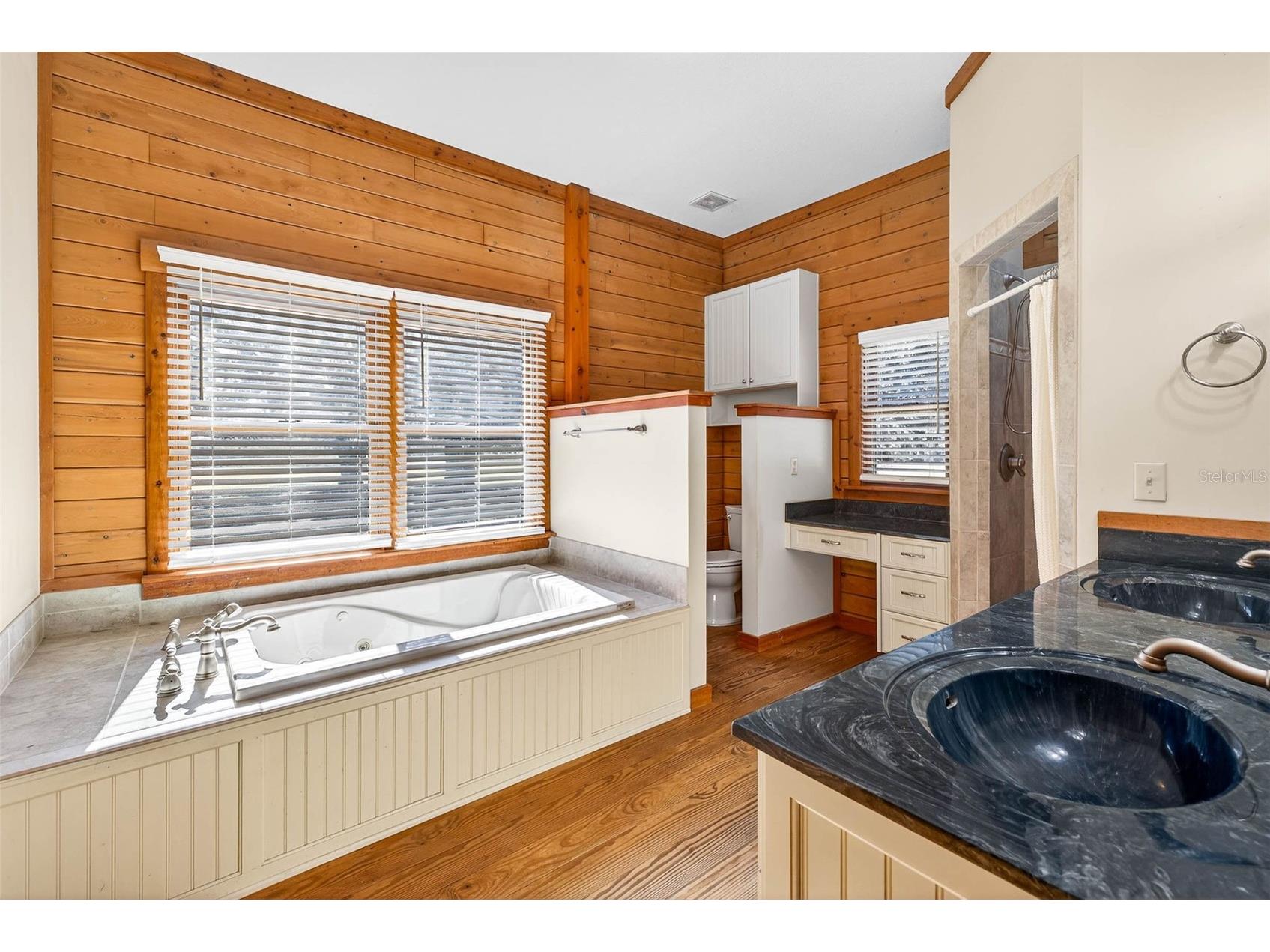 6750 Sutton Oaks Lane Zephyrhills FL 33541 TB8461931 image32