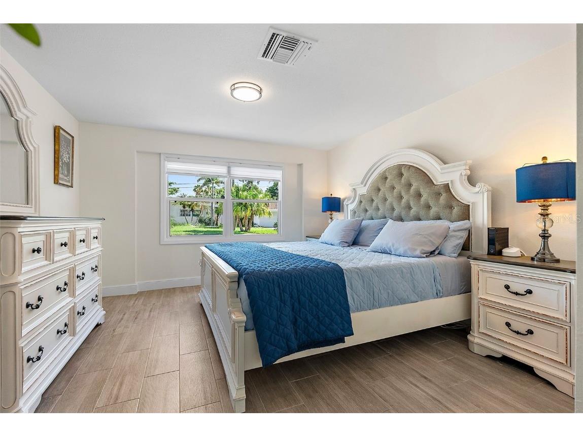 6750 W Flamingo Way S Saint Petersburg FL 33707 TB8431768 image16