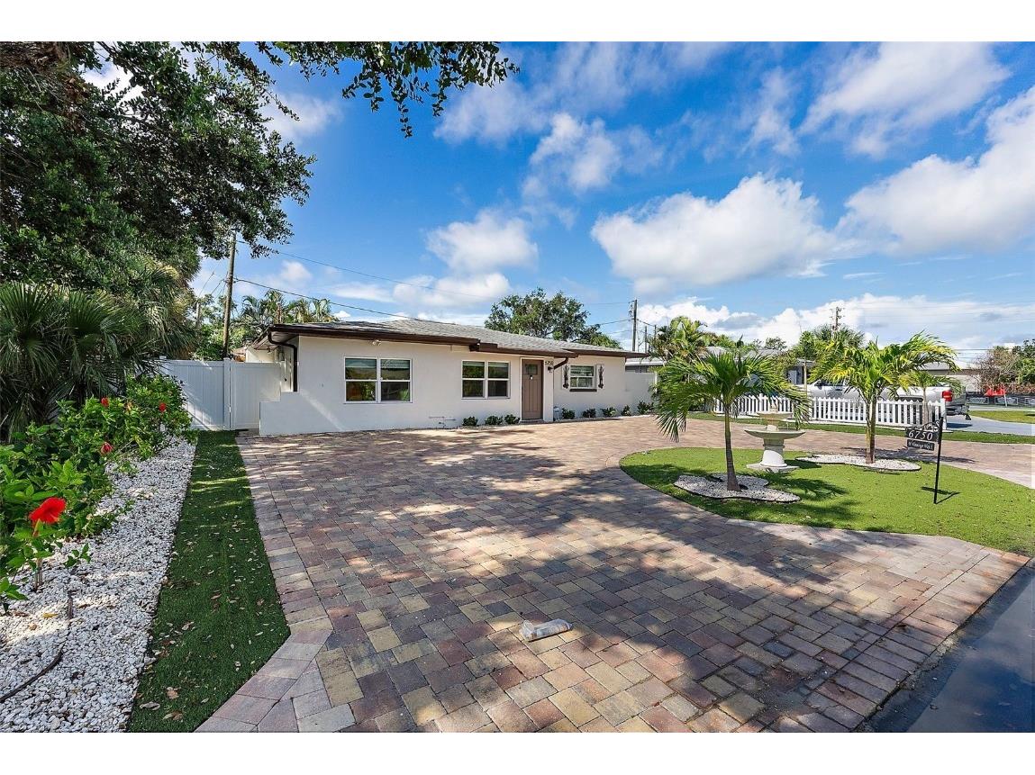 6750 W Flamingo Way S Saint Petersburg FL 33707 TB8431768 image3