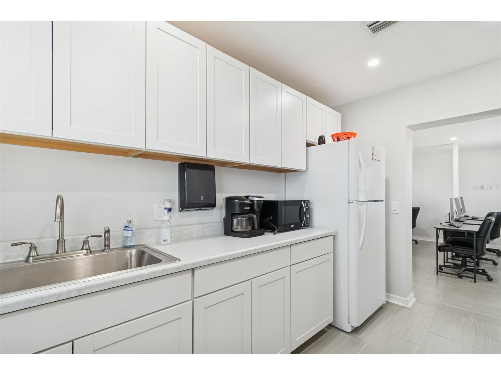 6751 118th Avenue Largo FL 33773 TB8469212 image16