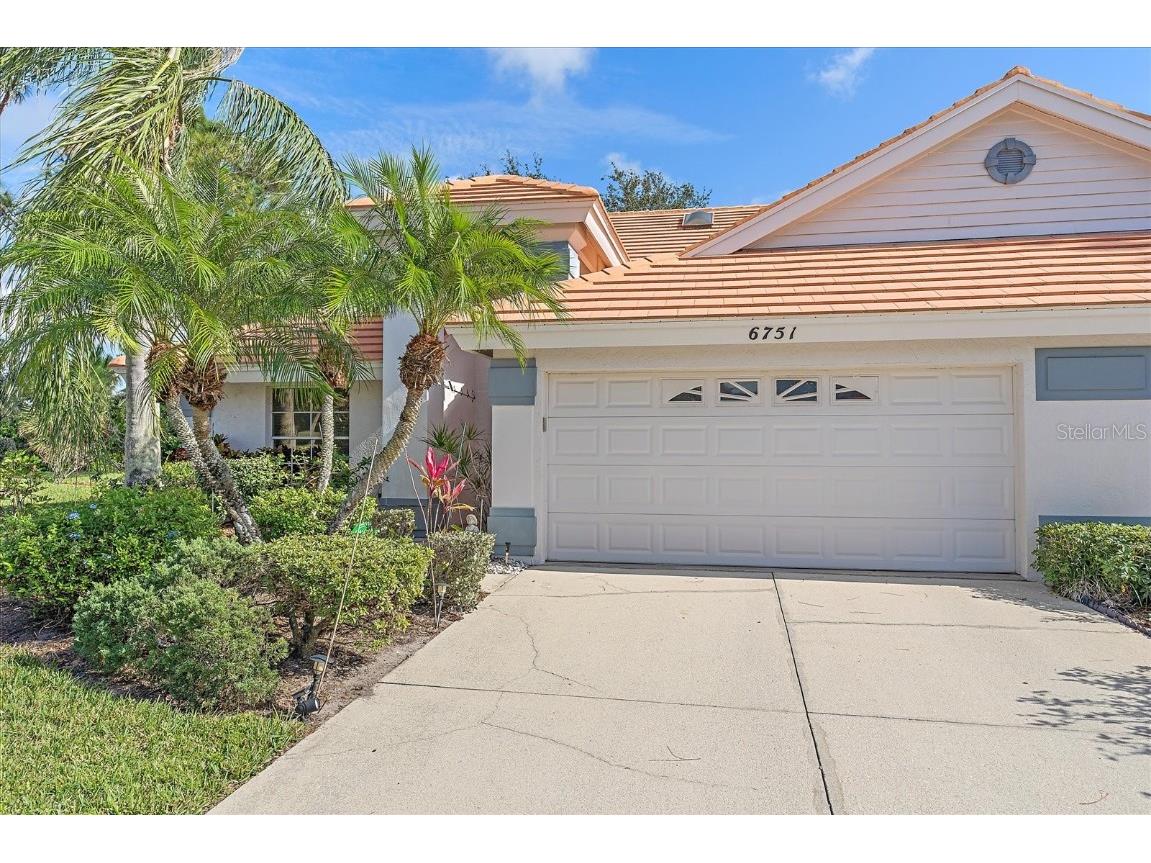 6751 Approach Road #32 Sarasota FL 34238 A4556299 image1