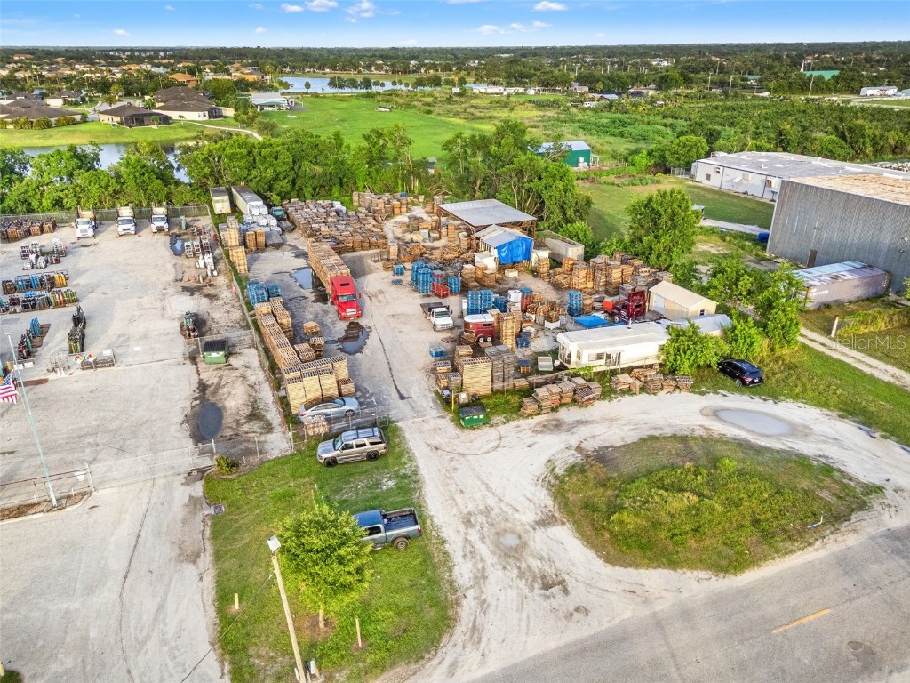 6755 33rd Street E Sarasota FL 34243 TB8359403 image17