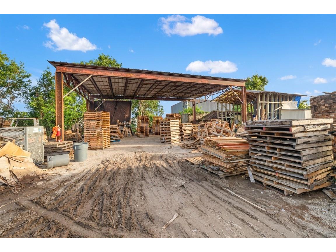 6755 33rd Street E Sarasota FL 34243 TB8359403 image5