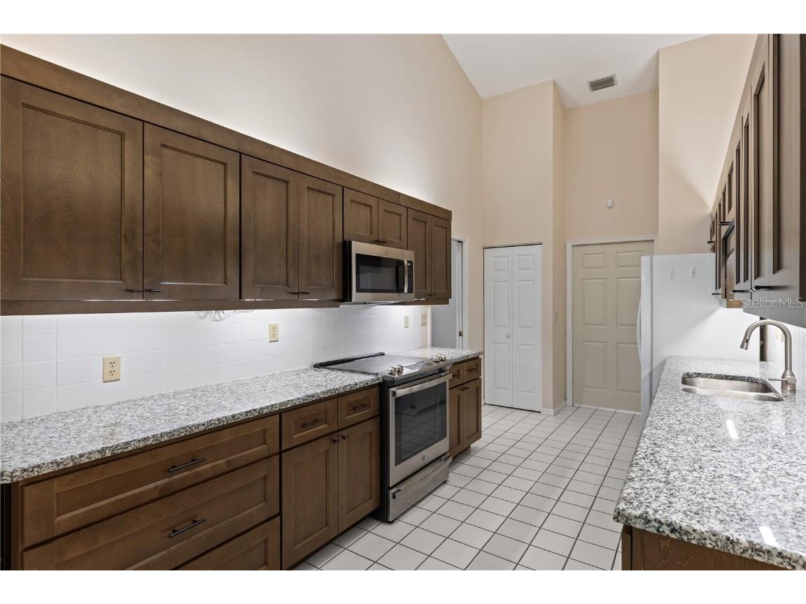 6755 Approach Road #31 Sarasota FL 34238 A4655377 image7