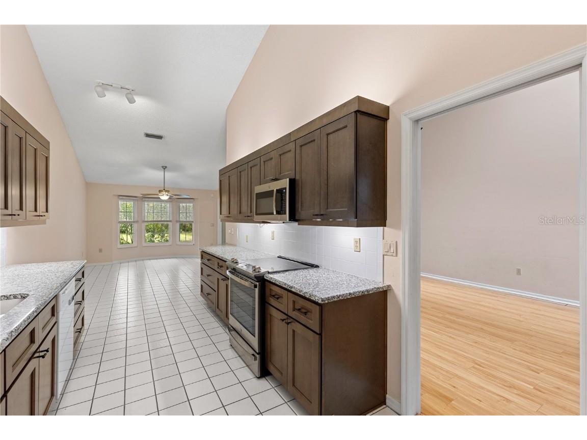 6755 Approach Road #31 Sarasota FL 34238 A4655377 image9