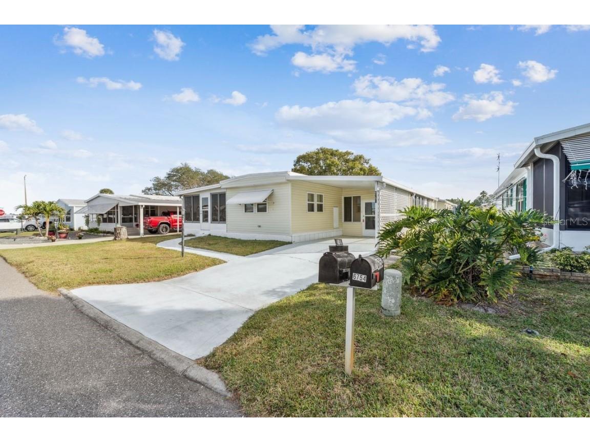 6756 Kensington Drive NE Winter Haven FL 33881 - LAKE HENRY L4957707 image4