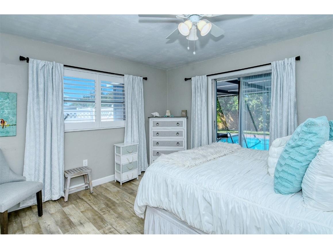 6758 S Lockwood Ridge Road Sarasota FL 34231 A4549439 image29